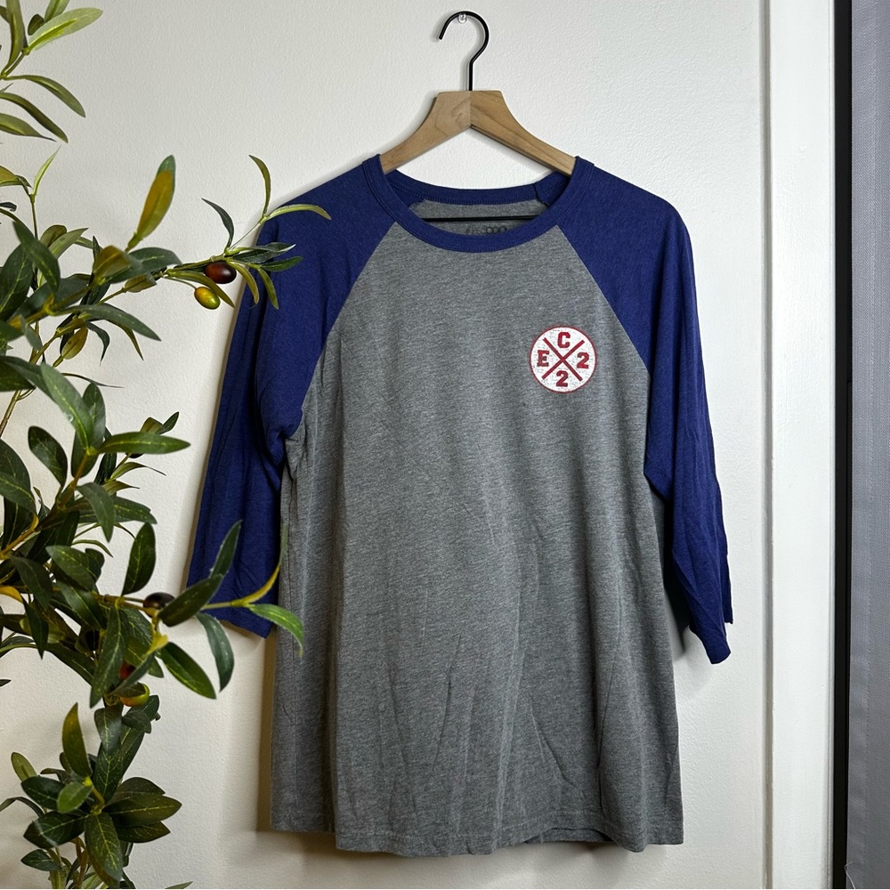 C2E2 Chicago Men’s Large Baseball Tee